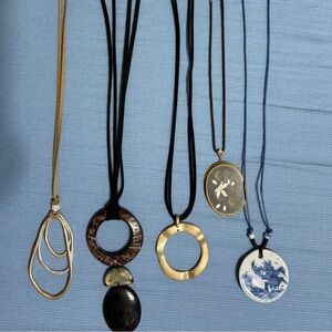 Gold and Black Pendant Necklaces